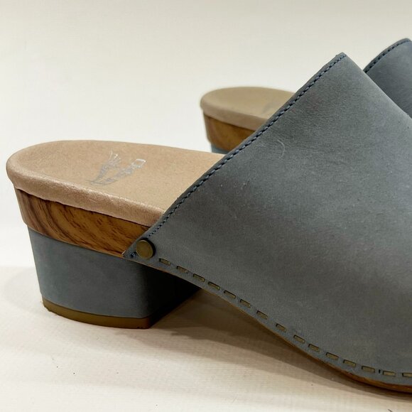 dansko clogs - Picture 4 of 4